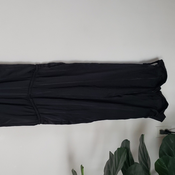 Apt 9 black jumpsuit, romper, cropped ankle, women's size 4 or Small - Picture 8 of 10